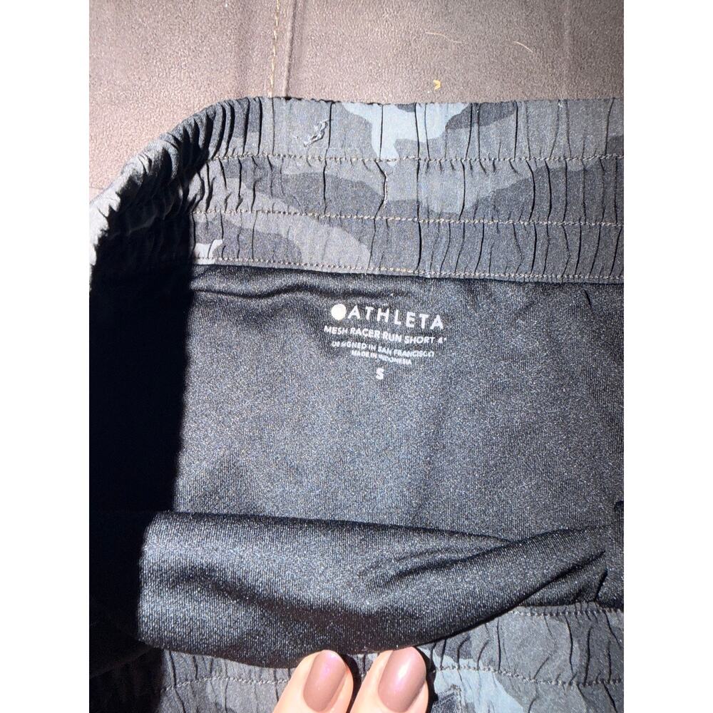 Athleta Printed Mesh Racer Run Shorts 4” Camo - Picture 3 of 3